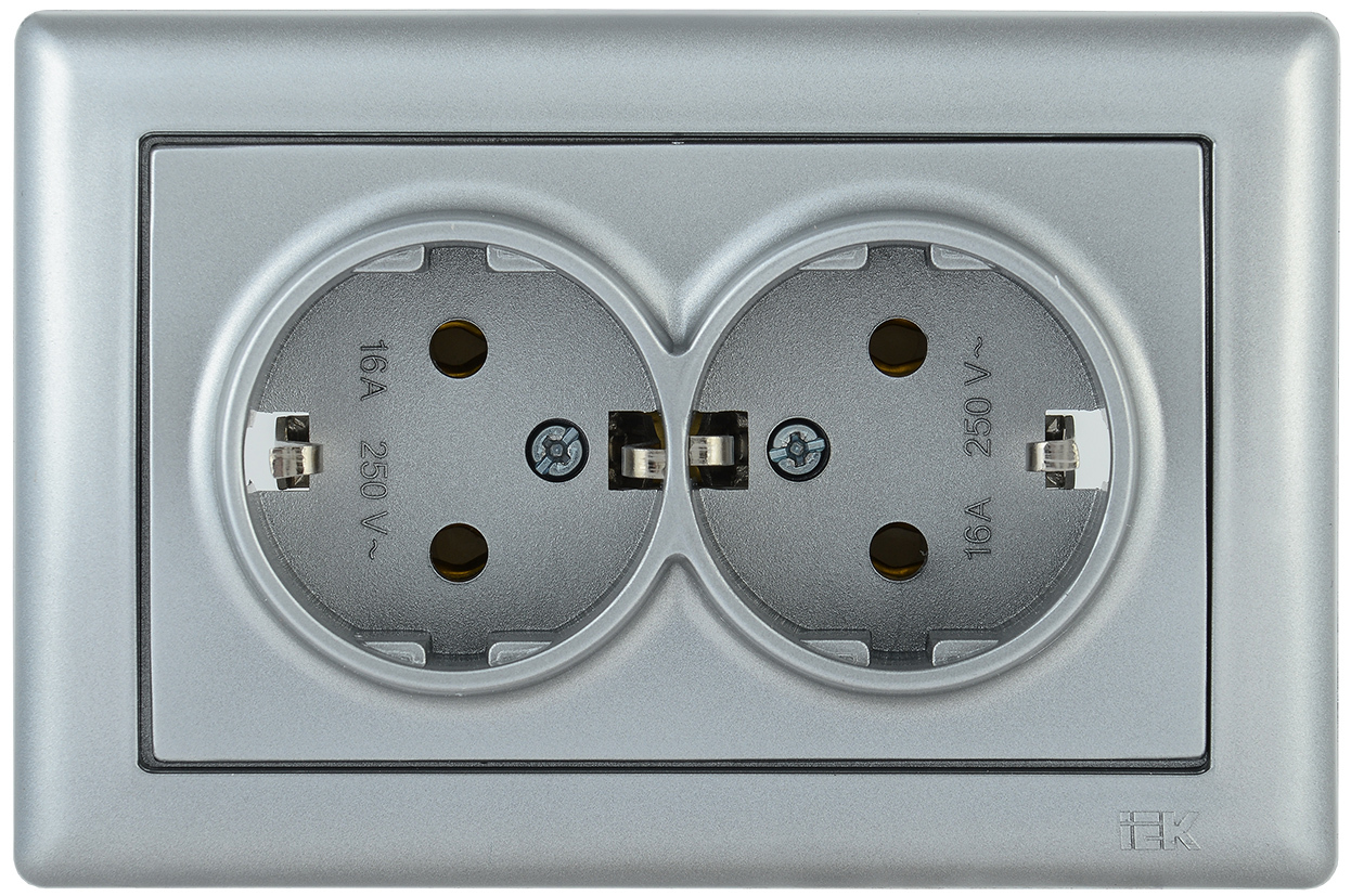 Розетка электрическая IEK ERB21-K23-16